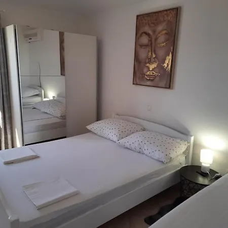 Jasminka Apartman Rogoznica